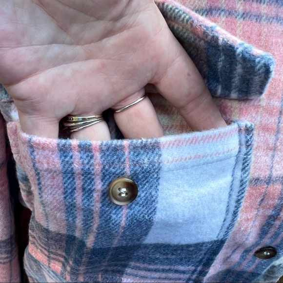 Pink plaid shirt overshirt jacket button up with pockets - Picture 7 of 14